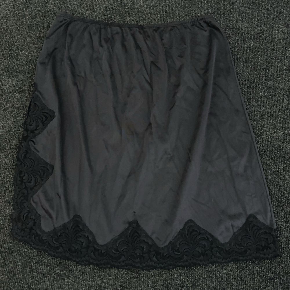 Vintage Cabernet Half Slip Womens L Black Nylon Satin Lace Trim Made In USA